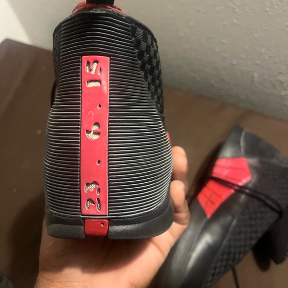 Black and Red Performance Sneakers with Mesh Design Retro 15 Countdown Pack - Picture 9 of 11